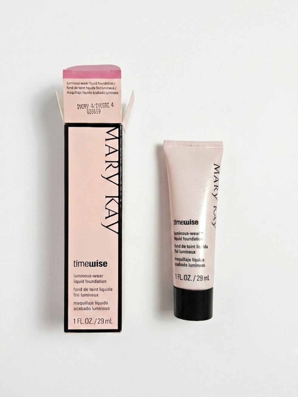 Mary Kay TimeWise Luminous-Wear Liquid Foundation - Ivory 4